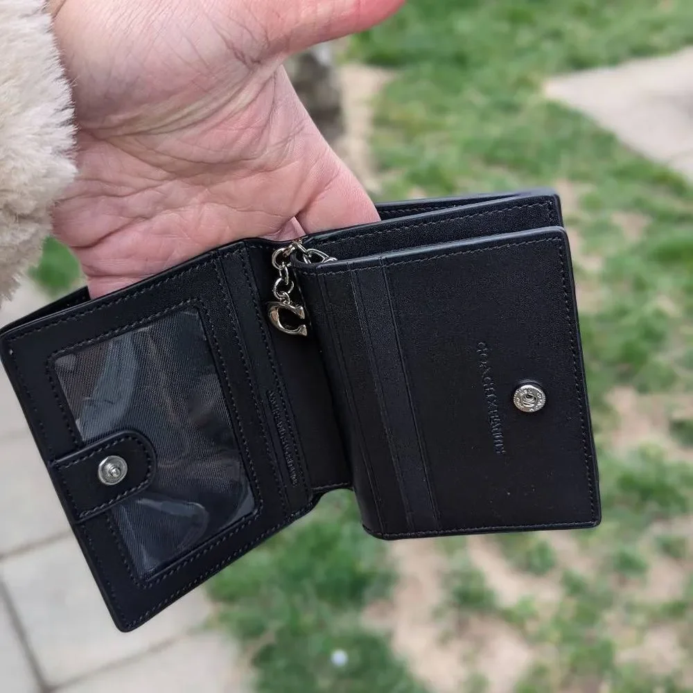 Coach X Peanuts Snap Wallet In Signature Canvas With Snoopy Print - Picture 7 of 7